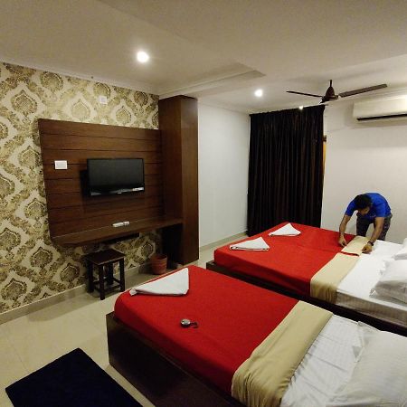 Vyavahar Lodge Udupi Buitenkant foto